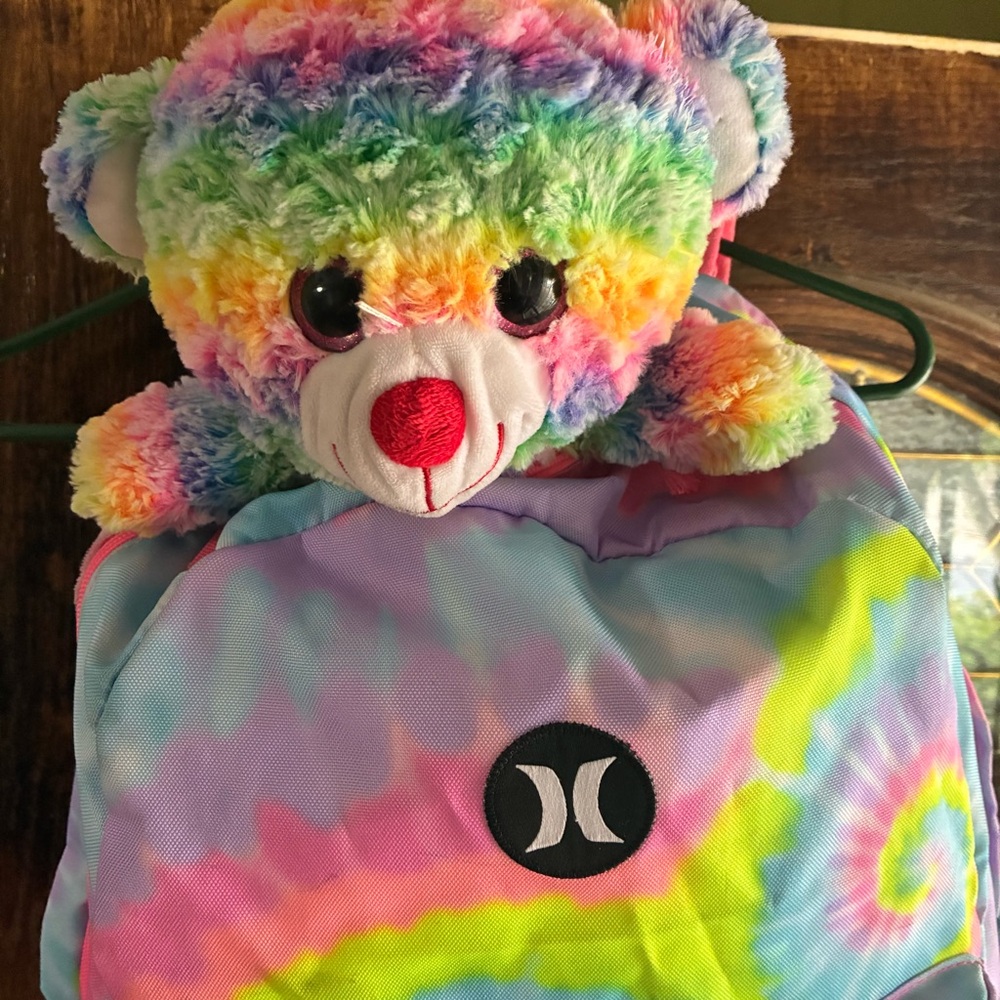 NWOT Hurley Renegade Aerial Tie-Dye Backpack PLUS FREE GIFT!! πβ€οΈππ«Άπ½βπΌ - Picture 3 of 8